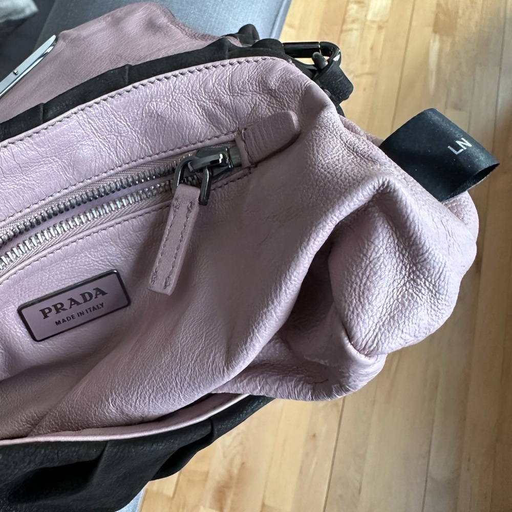 PRADA shoulder bag with beaded detail. - Picture 16 of 16